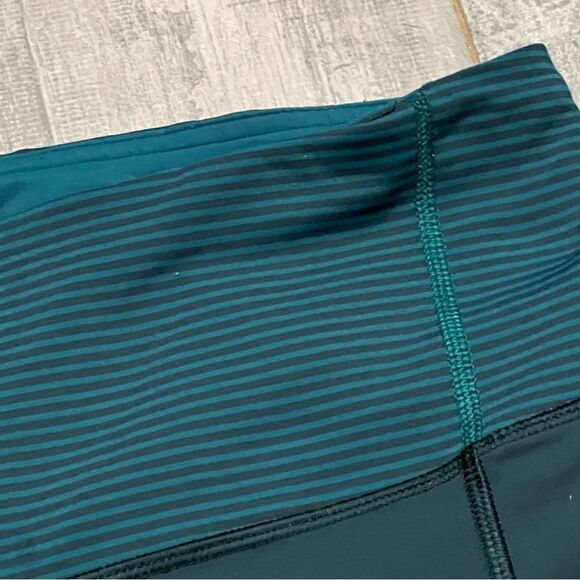 LULULEMON Rebel Green Navy Blue Stripe Luxtreme Tights Ankle Zipper Legging 6 - Picture 7 of 16